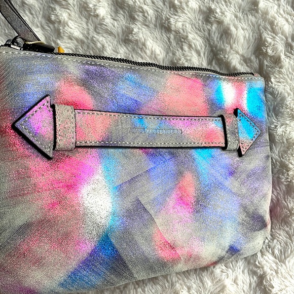 NWT Genuine Leather Aimee Kestenberg Wristlet - Picture 6 of 9